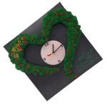 Square wall clock, decorated with stabilized natural lichens in the shape of a heart, 40 x 40 cm